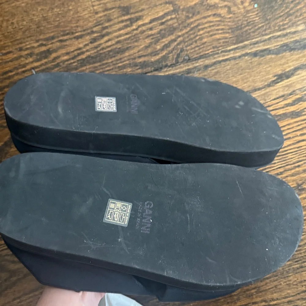 Ganni woman’s  Black Crossover Platform Slides Sz 42